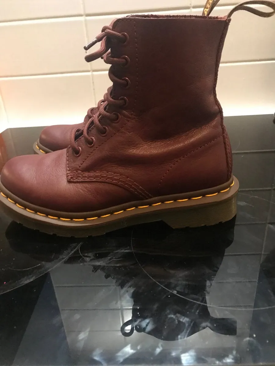 Womens boots - Image 2