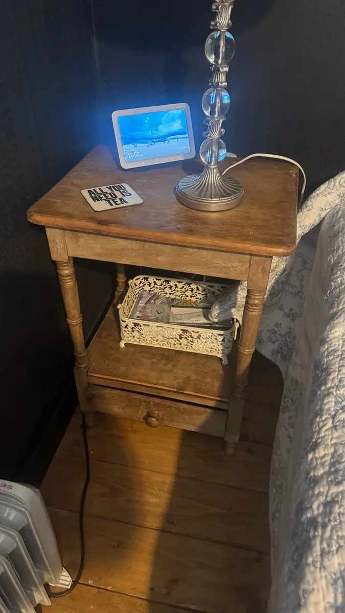 Pine bedroom furniture - Image 4