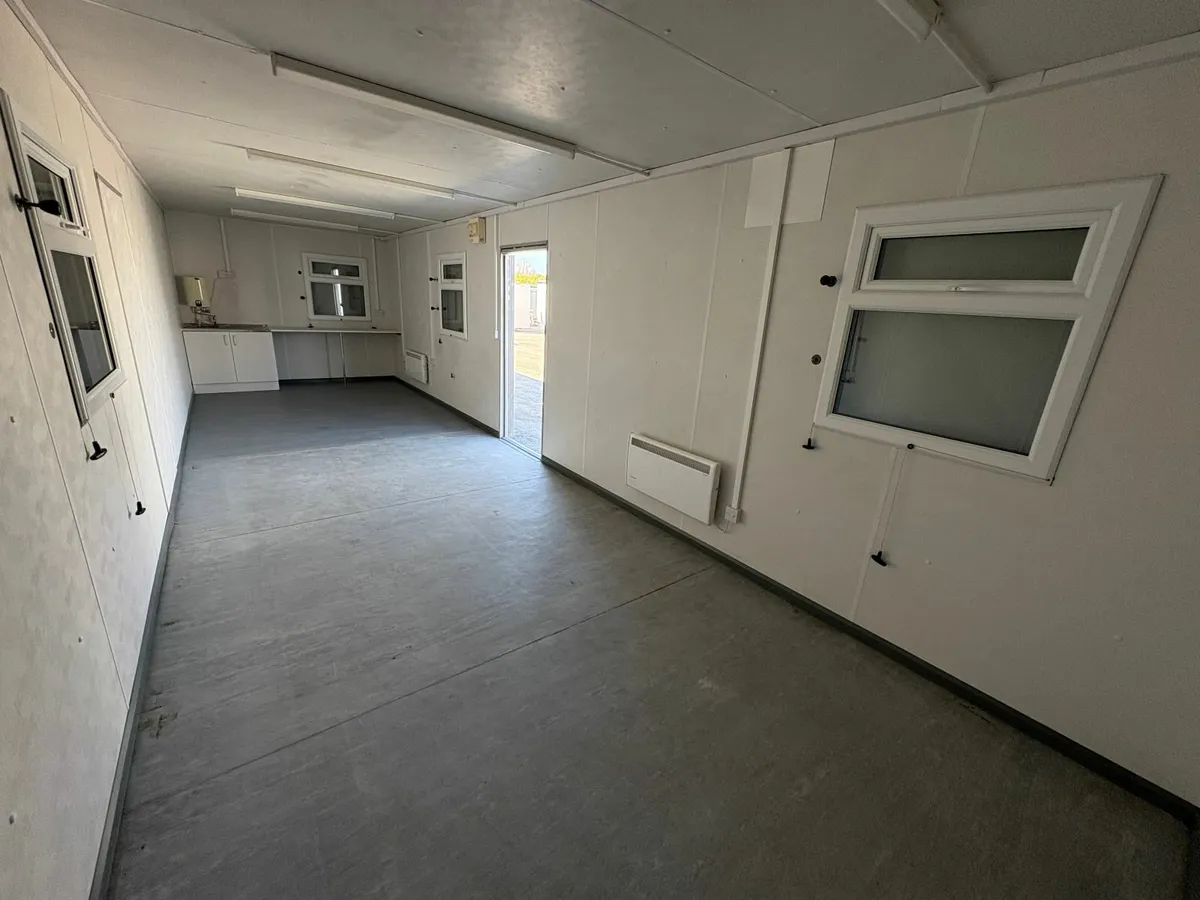 High Quality Anti-Vandal 9.6m x 3m Cabin/Sale/Hire - Image 3