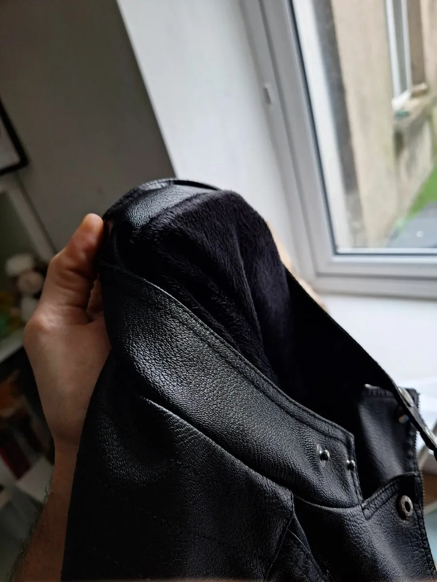 Men’s Black Leather Jacket – Size Large - Image 3