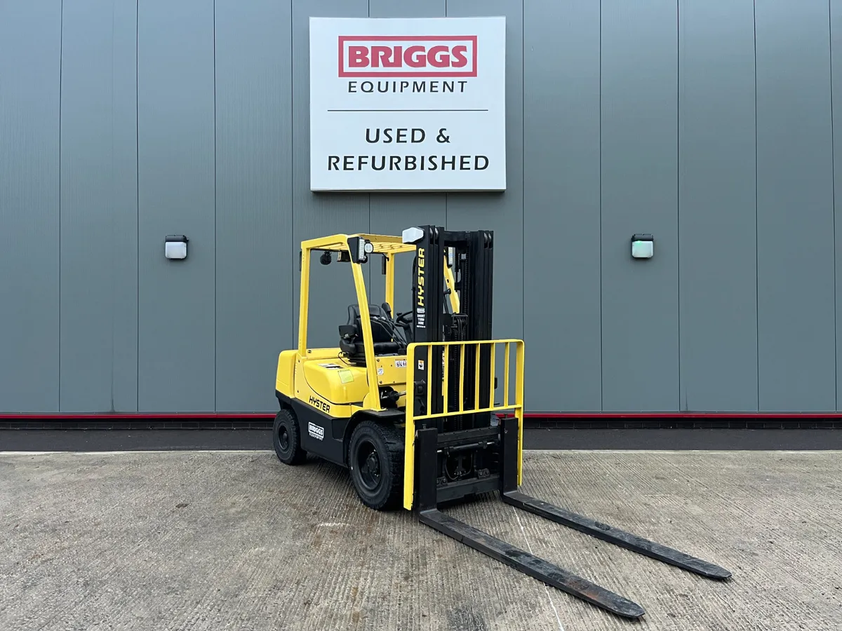 [1] 2018 Hyster H3.0XT Forklift (REF: 18DCB109) - Image 1