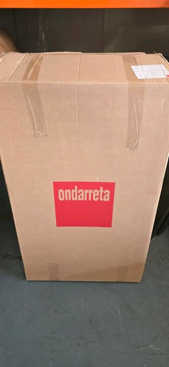6 x Bai Sled Chairs – Ondarreta – Brand New (Boxed - Image 2