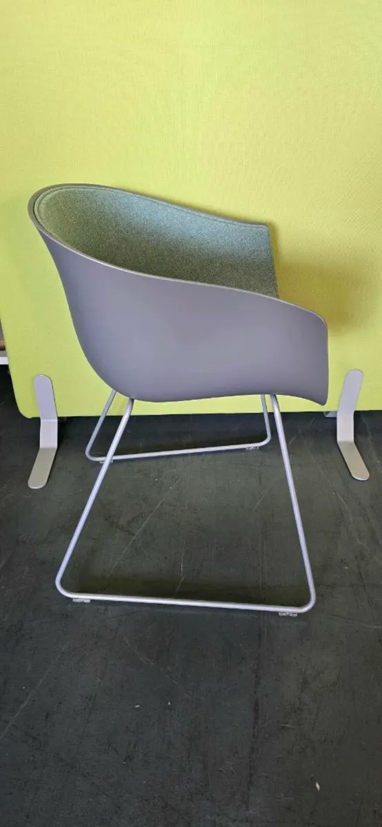 6 x Bai Sled Chairs – Ondarreta – Brand New (Boxed - Image 3