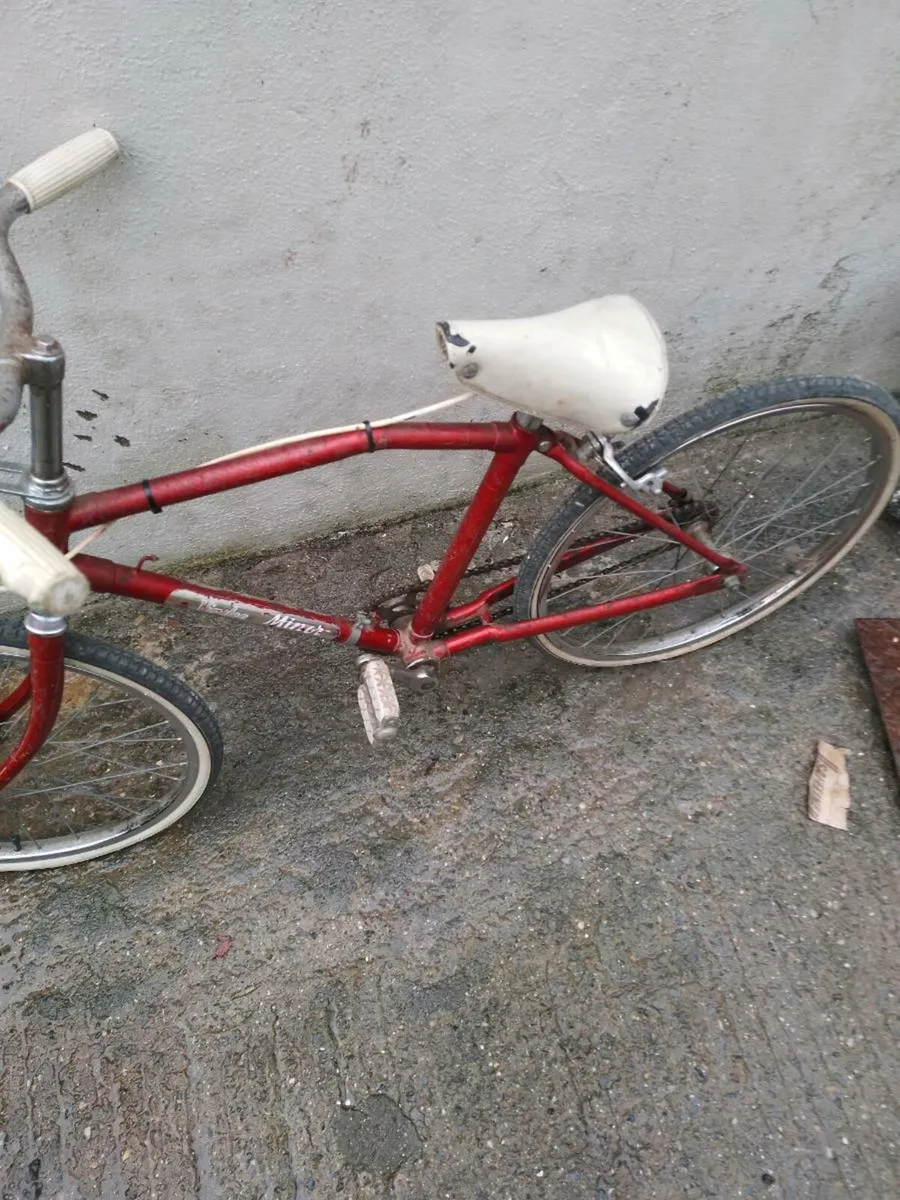 Vintage bicycles x 3 - Image 1