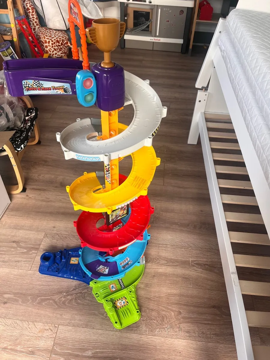 toot toot driver garages - Image 1