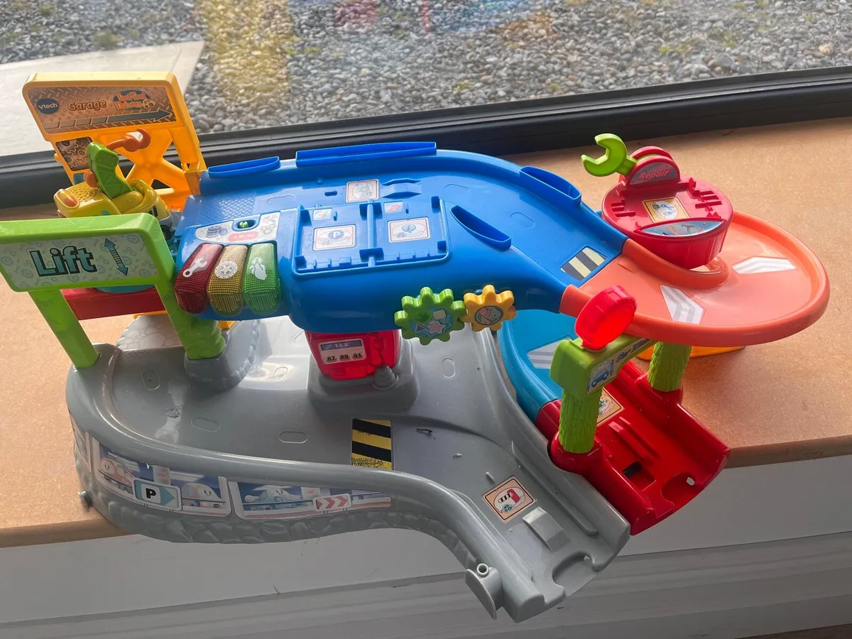 toot toot driver garages - Image 2