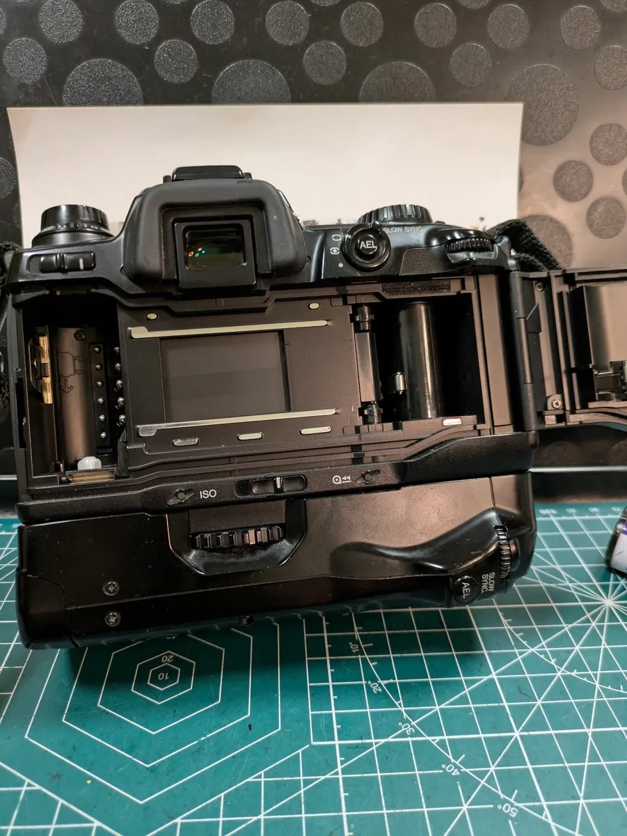 🎞️Minolta Dynax 600si Classic +50mm1.7 prime lens - Image 2