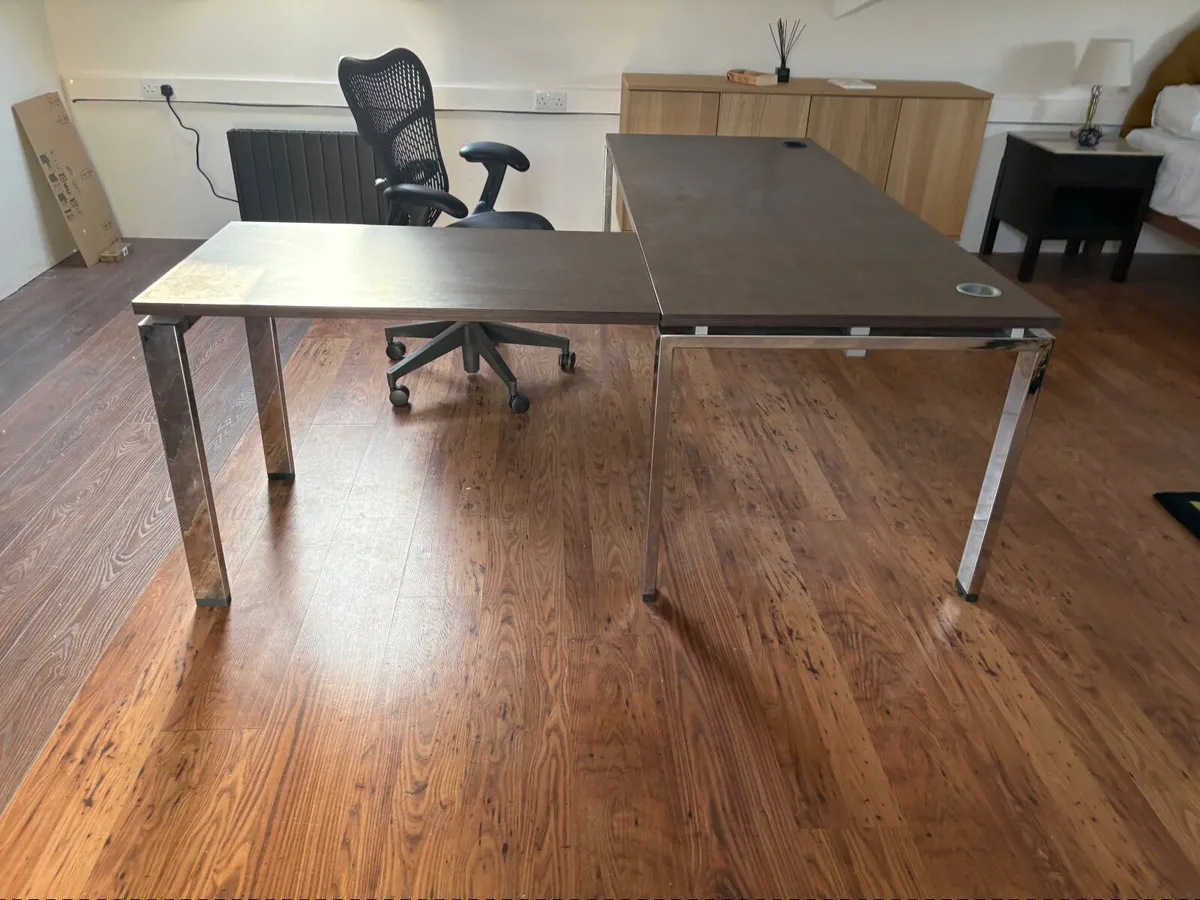 Executive Desk - Image 4