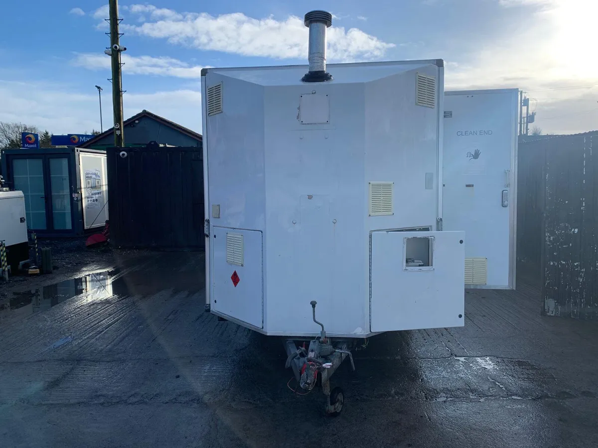 AGC Towable Shower Unit – Single Axle | Honda GX16 - Image 3