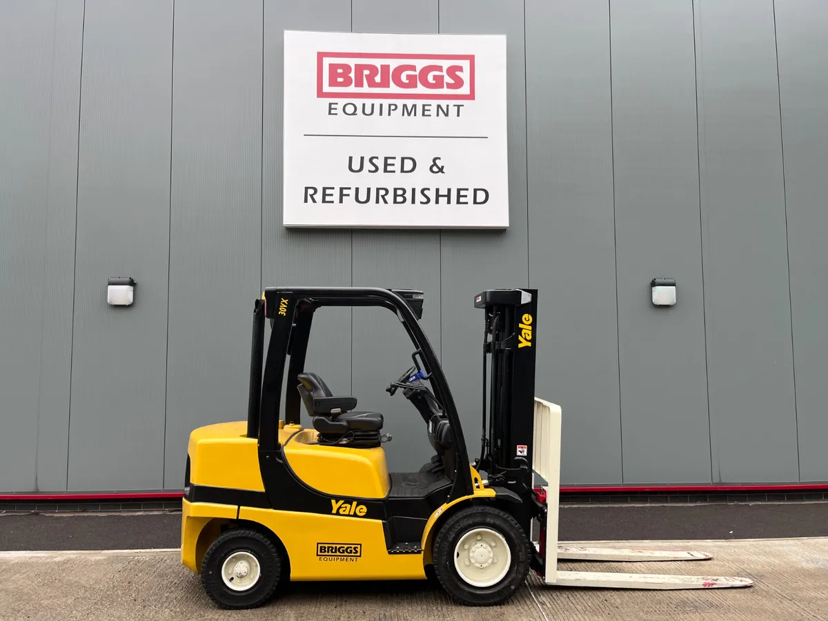 [1] 2017 Yale GDP30VX Forklift (REF:10648) - Image 3