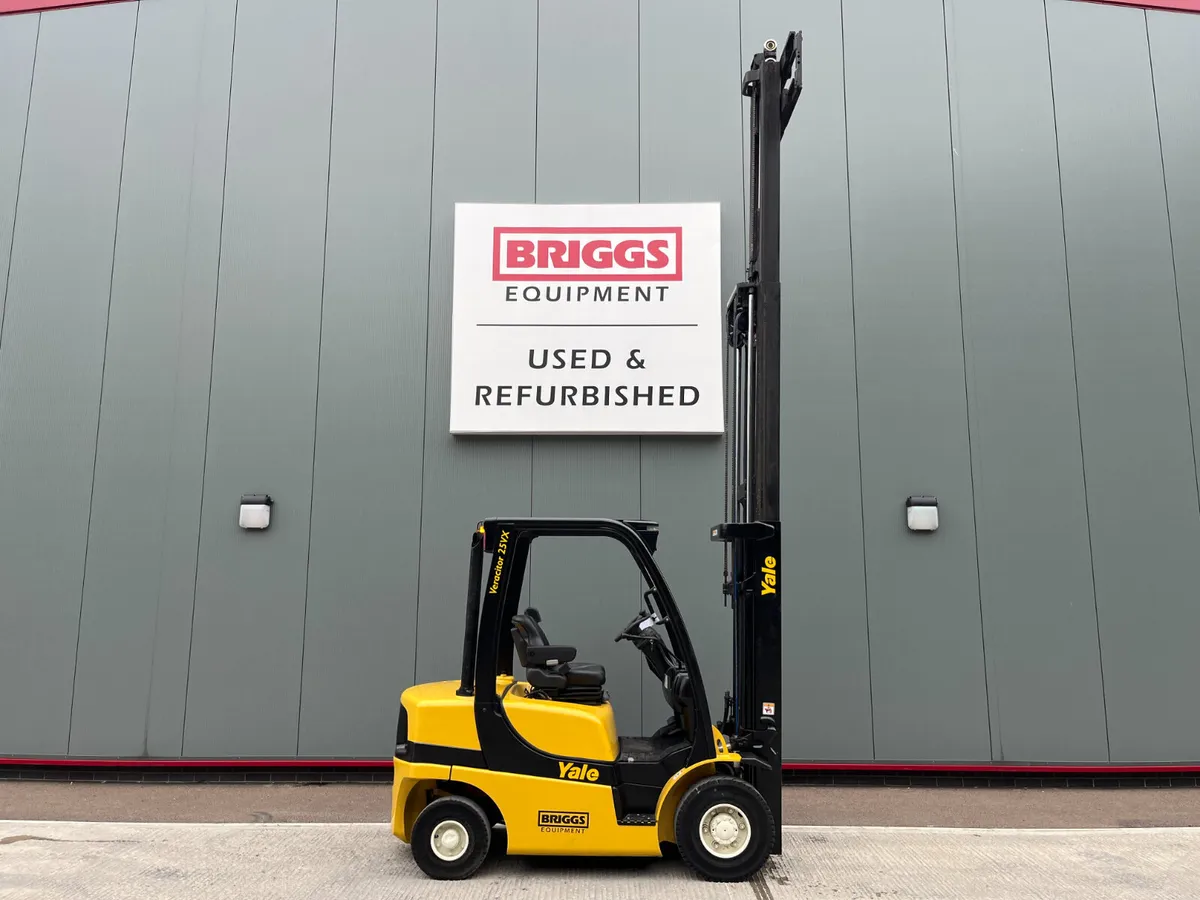 [1] 2020 Yale GDP25VX Forklift (REF:11905) - Image 3