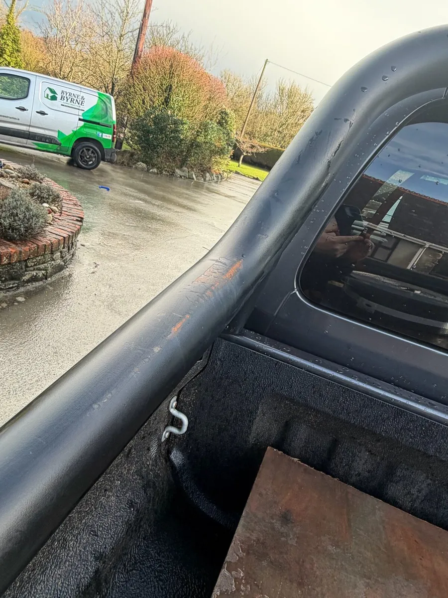 Toyota Hilux Rear Bar - Image 4