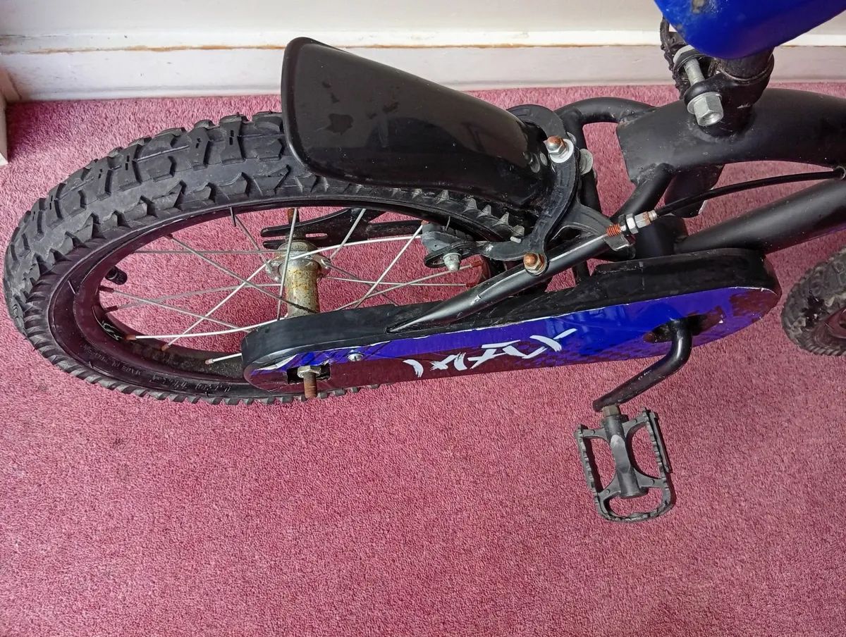 Bike ,16 wheels - Image 3