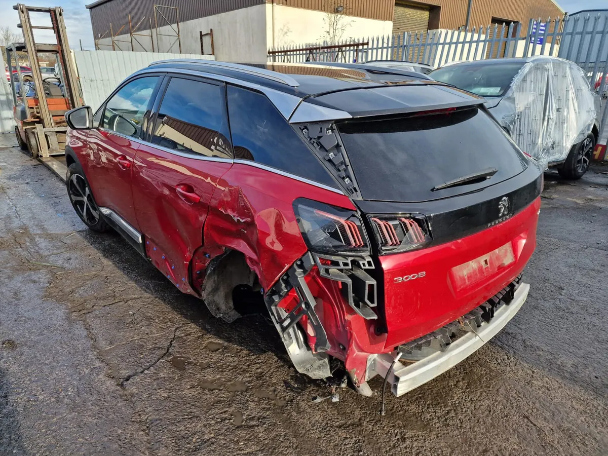 24 PEUGEOT 3008 GT LINE 1.5D AUTO FOR BREAKING - Image 3