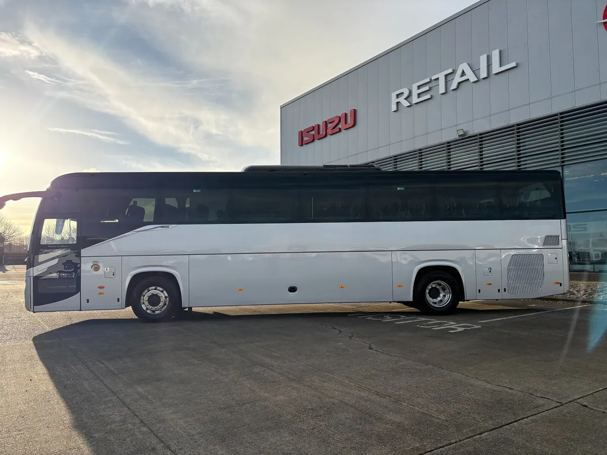 New Higer V12 - 53+Guide -  In Stock - Image 2