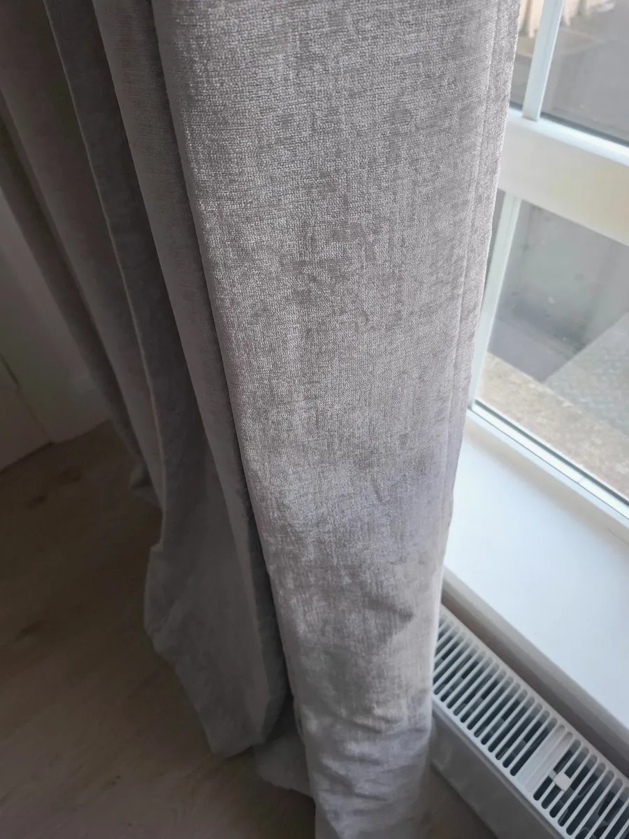 Blackout Thermal Silver Grey Curtains - Image 2
