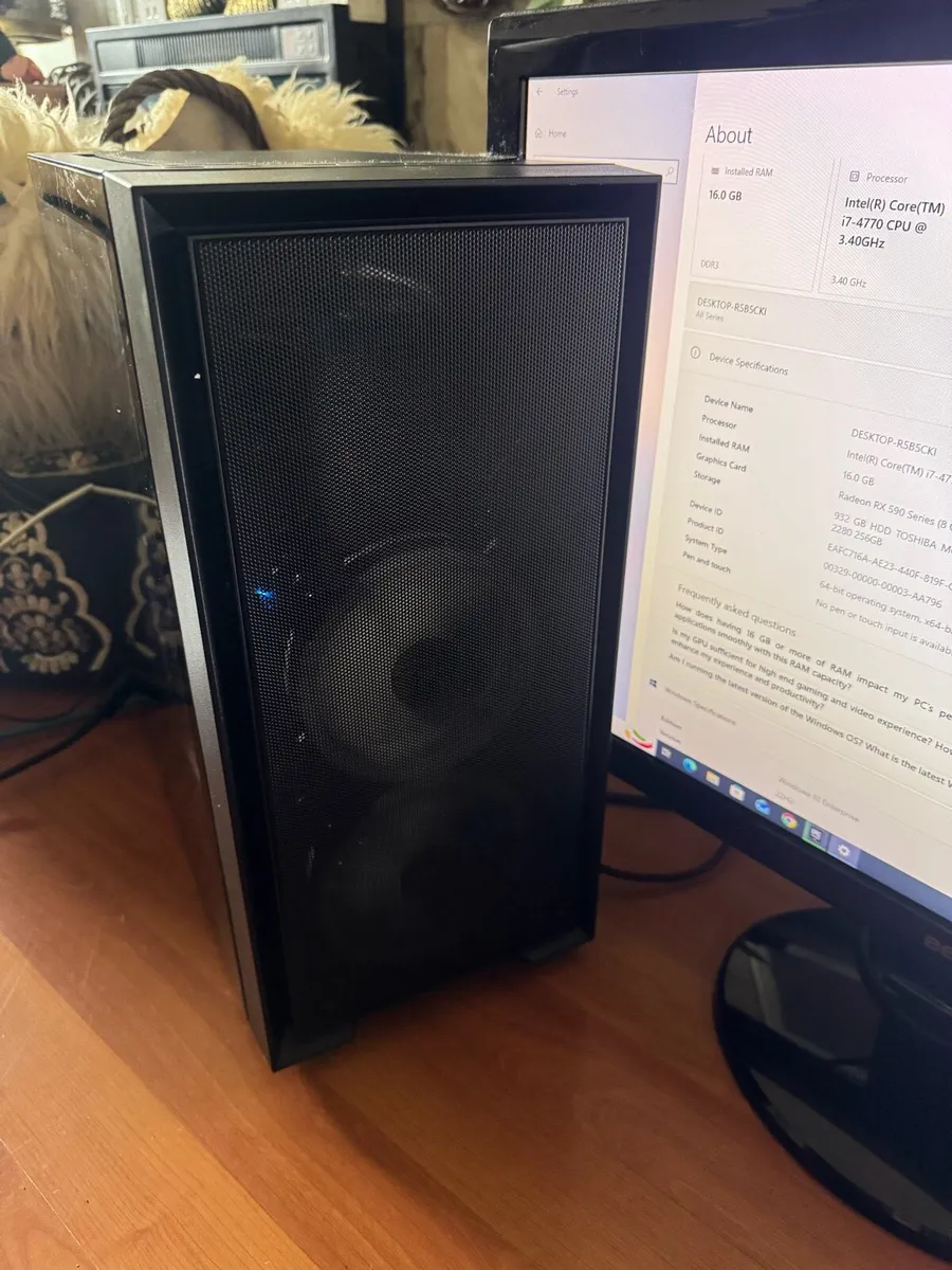 I7 game pc+ 27” led monitor - Image 4