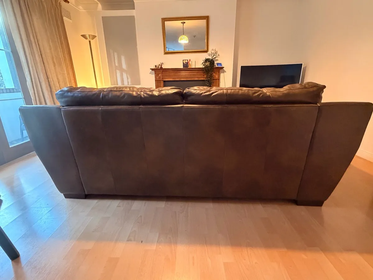 Sofa - Image 3