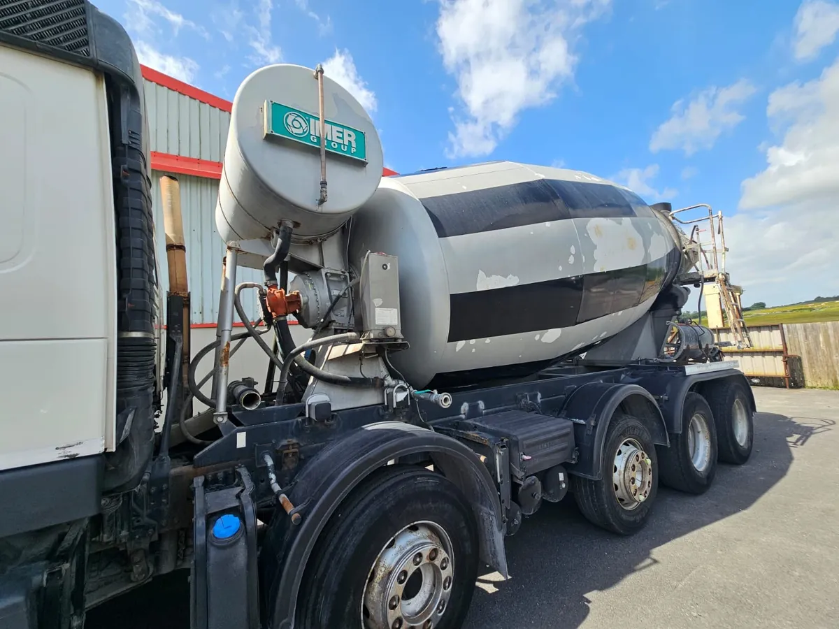 2010 Volvo FM - Image 3