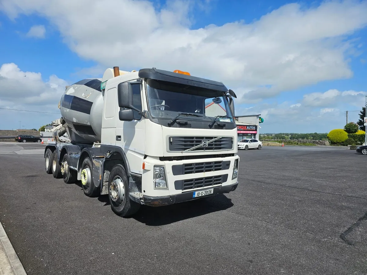 2010 Volvo FM - Image 1