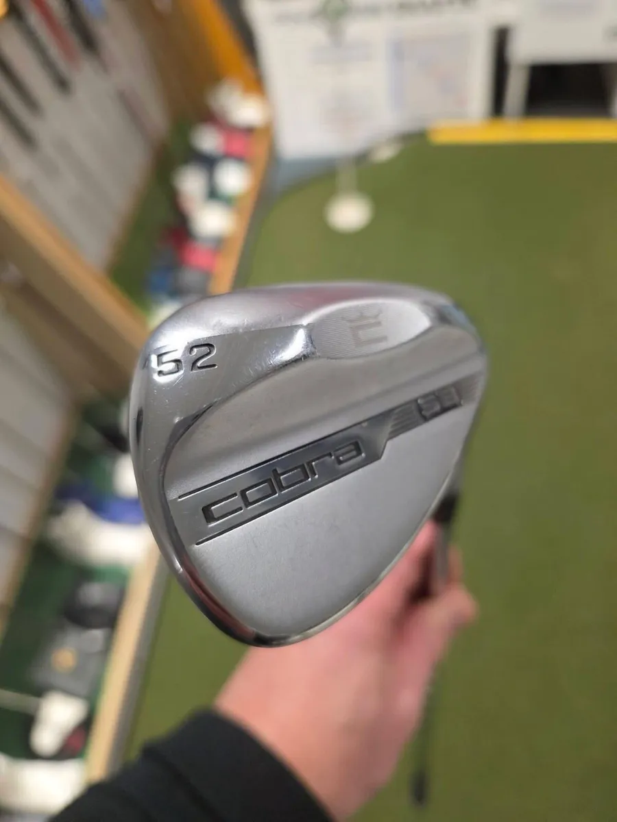 Cobra Snakebite Gap Wedge - Image 2