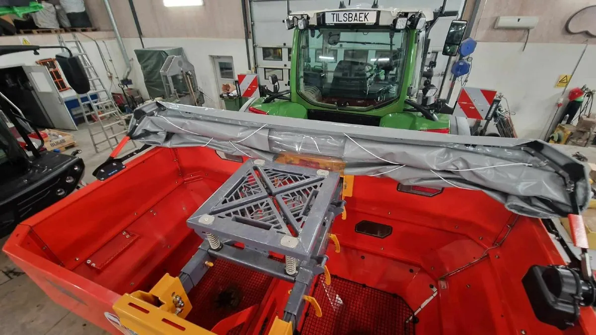 AGRO BAG - BIG FERTILISER BAG CUTTER - Image 3