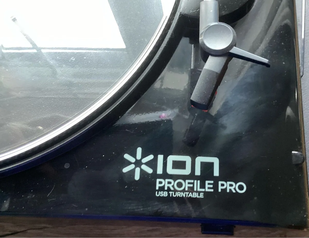 Turntable IOn - Image 1