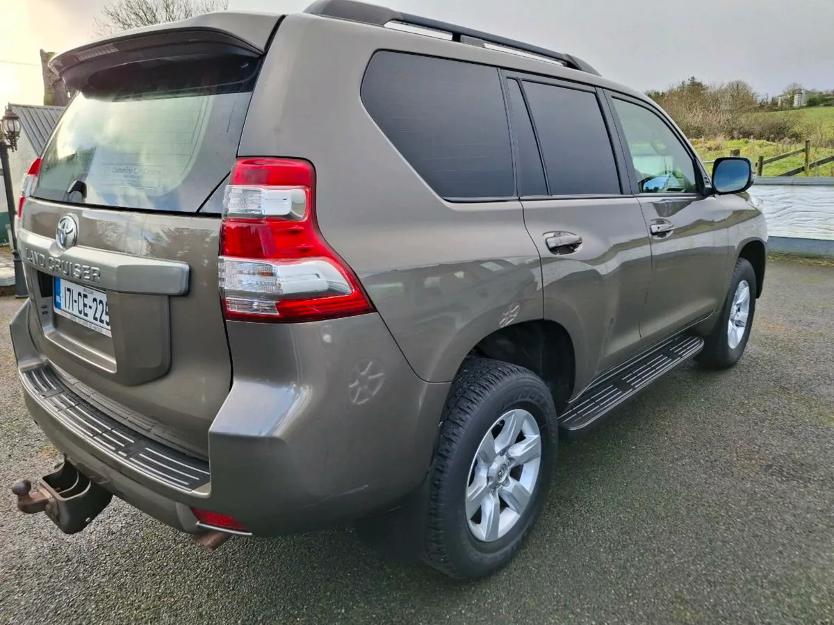 Toyota Landcruiser - Image 2