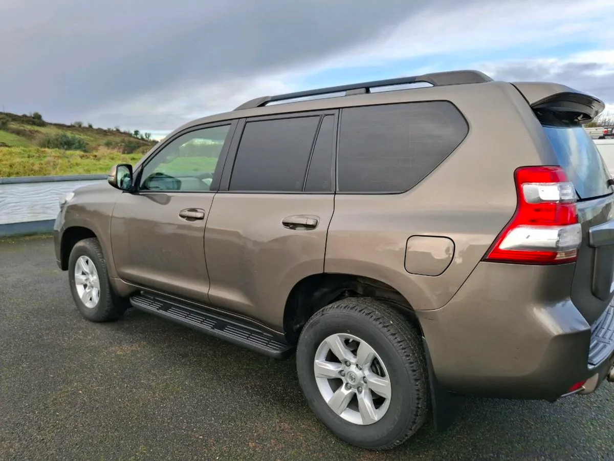 Toyota Landcruiser - Image 3