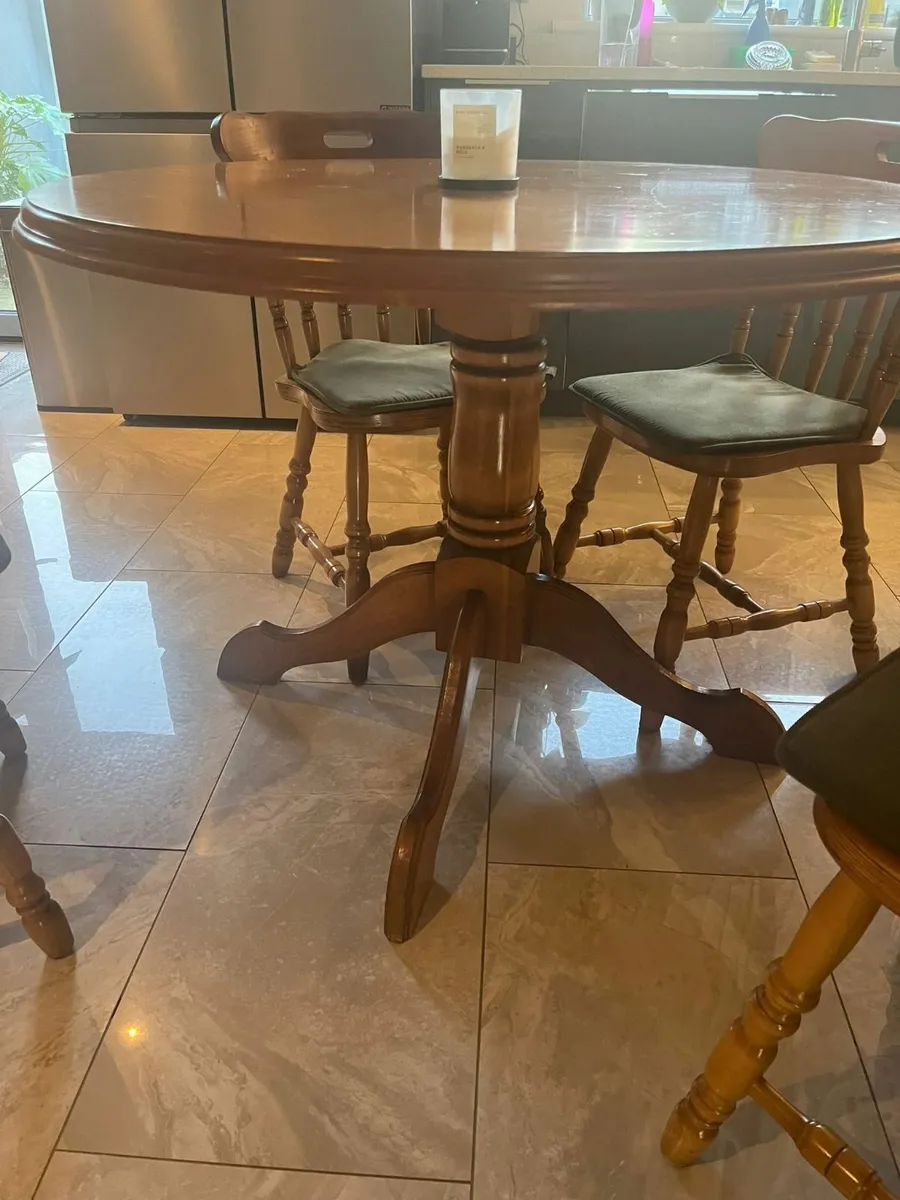 Dining Table & 4 chairs - Image 2