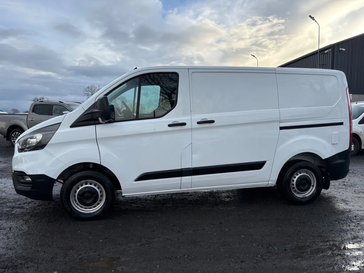 Ford Transit Custom - Image 2
