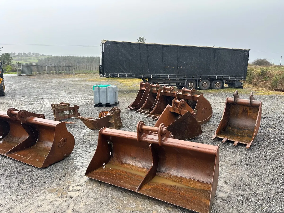 80mm pin buckets - Image 1