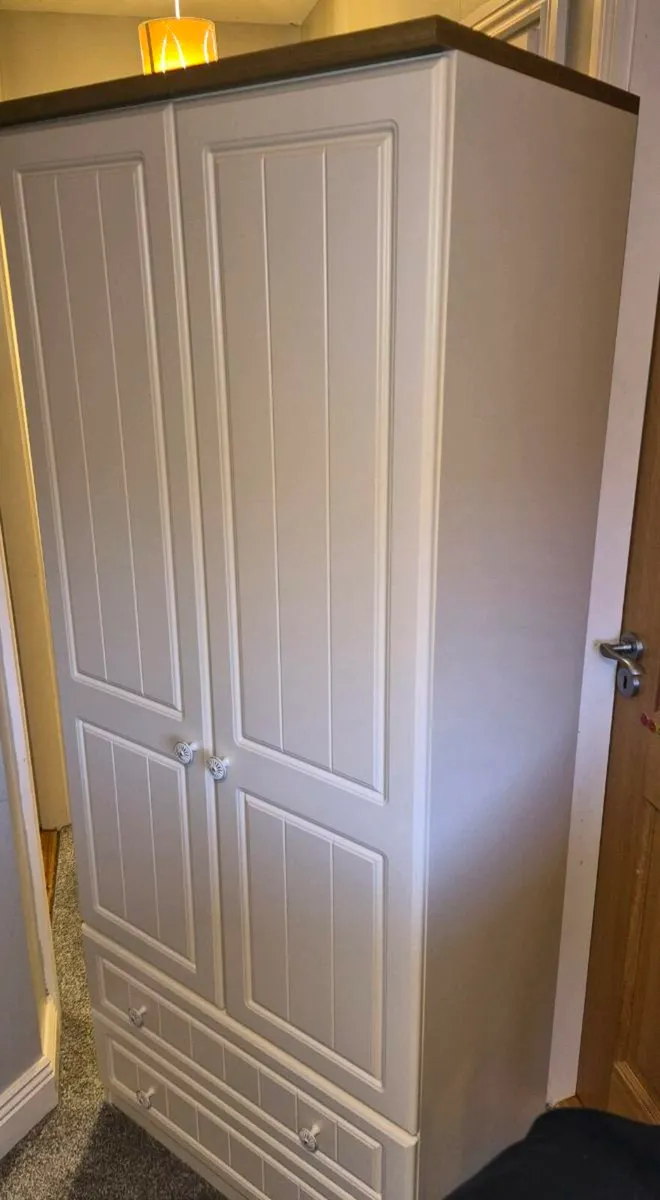 Cream 2 Door 2 Drawer Wardrobe - Image 4