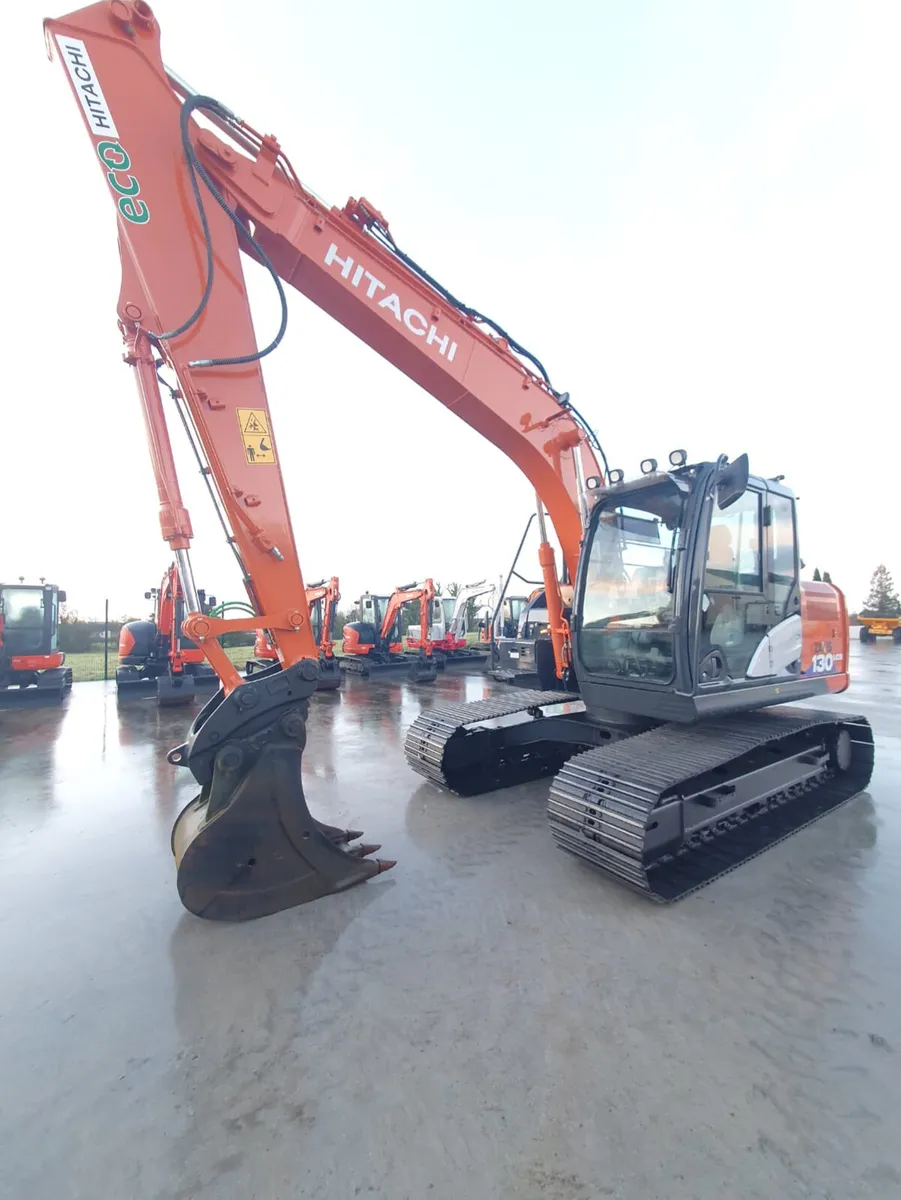 HITACHI ZX130-6 - Image 1