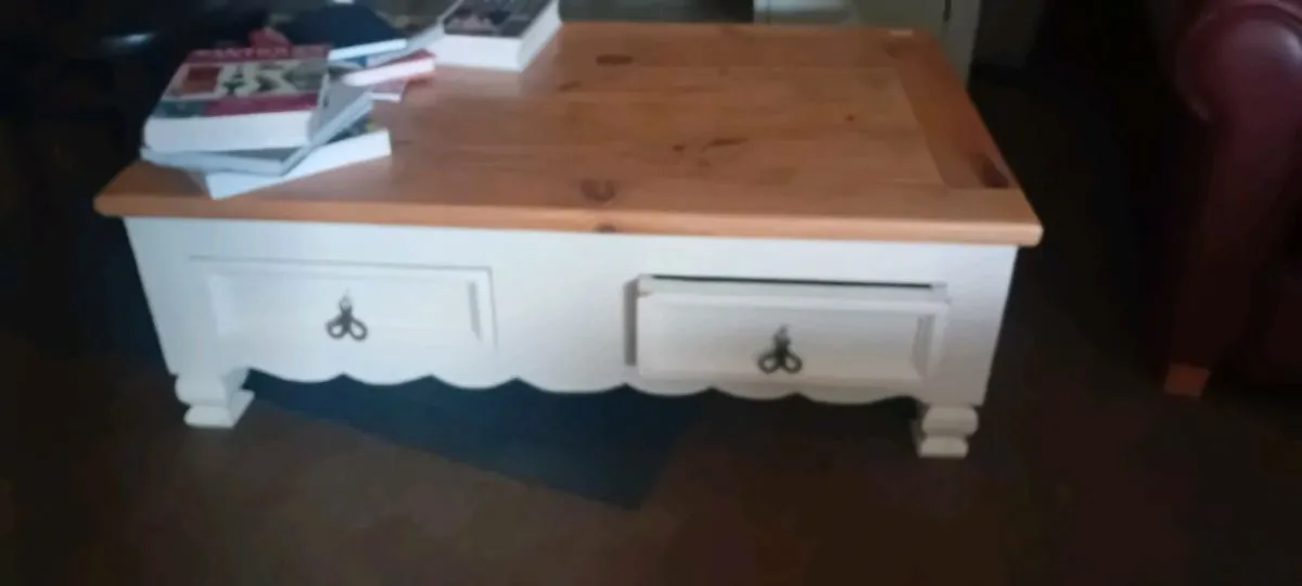 Large Wooden Top Coffee Table - Image 2