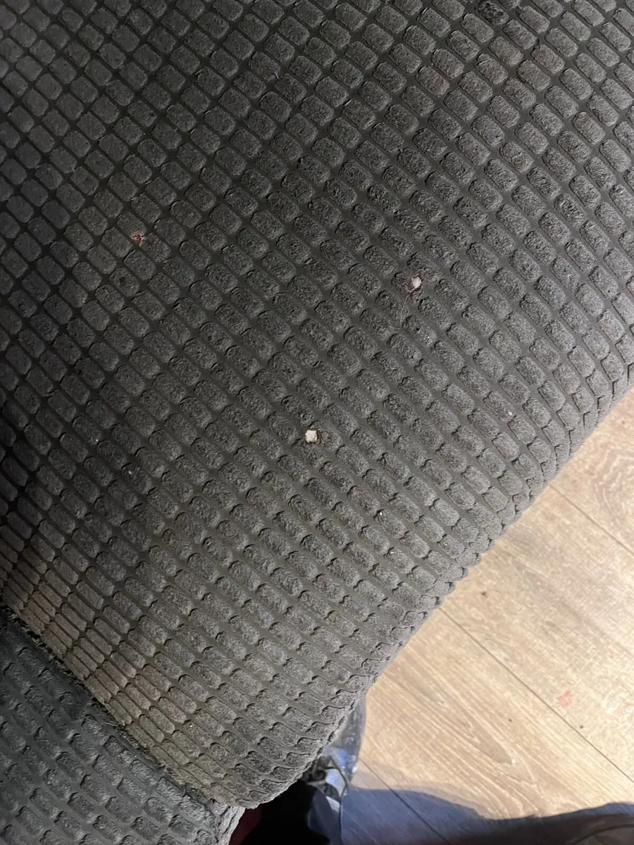 3 seater Couch - Image 2