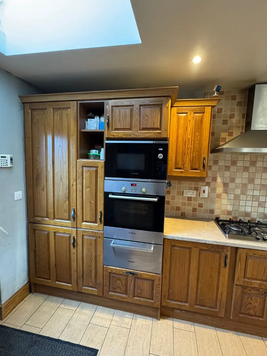 Oak Kitchen - Image 4