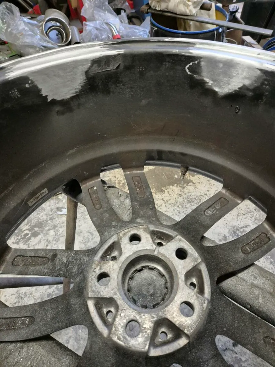 Professional Alloy wheel straightening and welding - Image 4