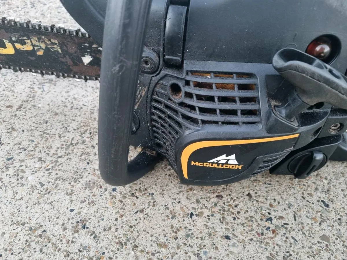McCullough petrol chainsaw only 2 years old - Image 4