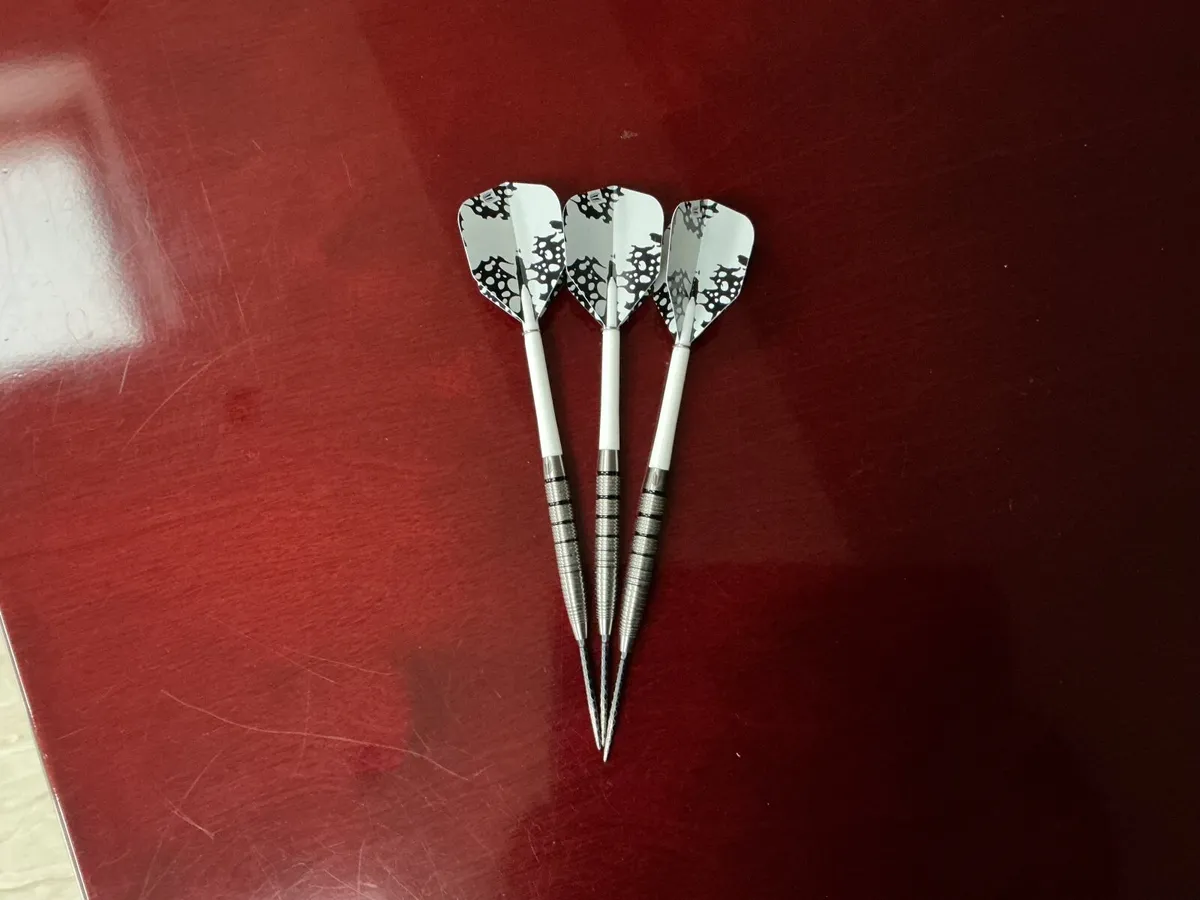 Target EXO 02 (24G Tungsten) Darts - Image 1