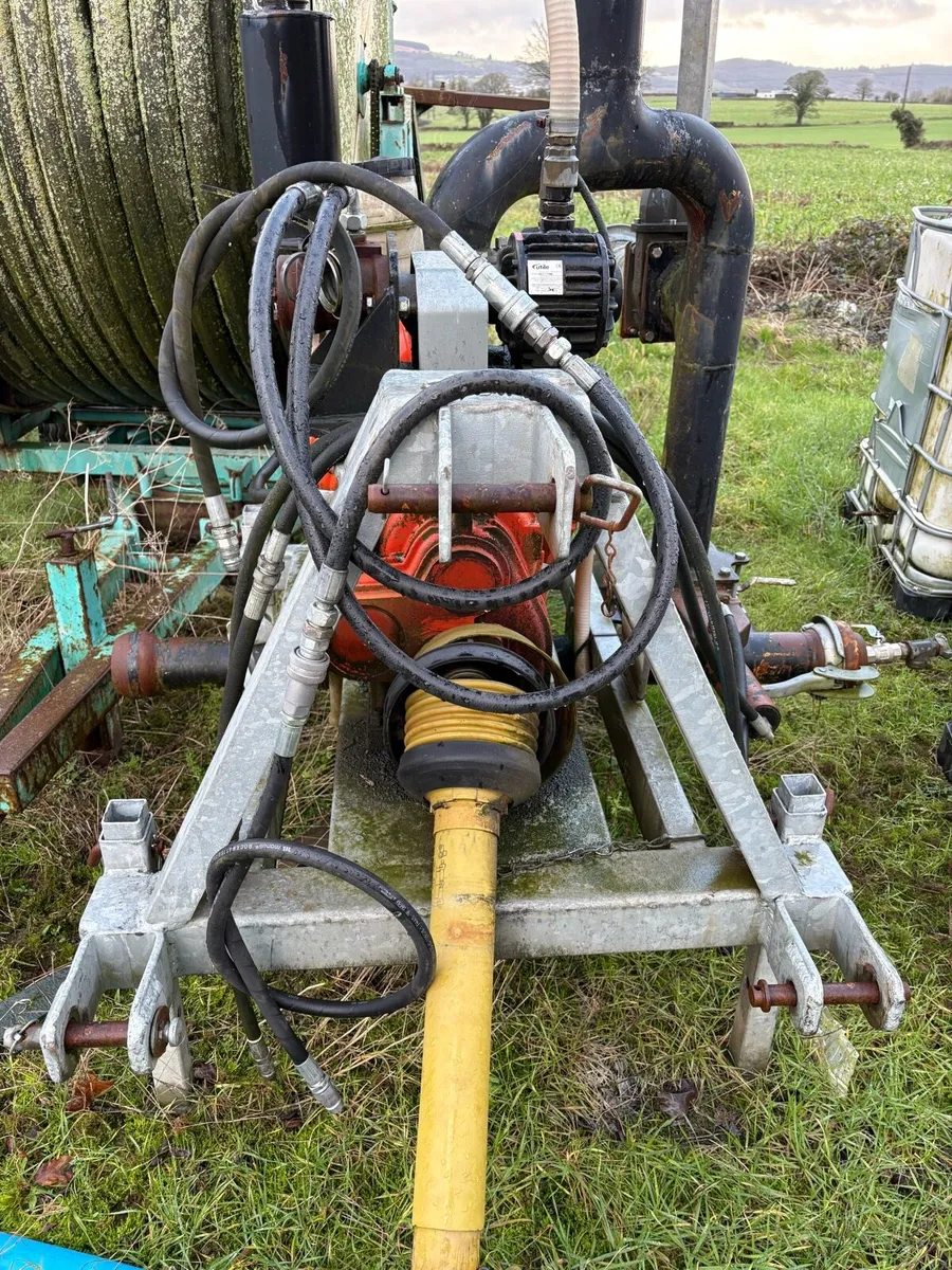 Cri-man pump and Layflat pipe - Image 2