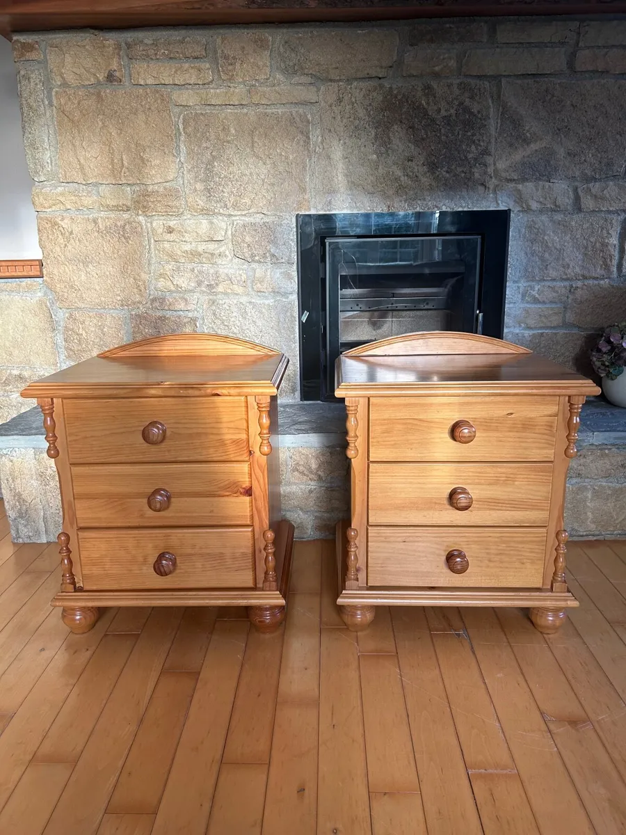 Bedroom lockers - Image 2