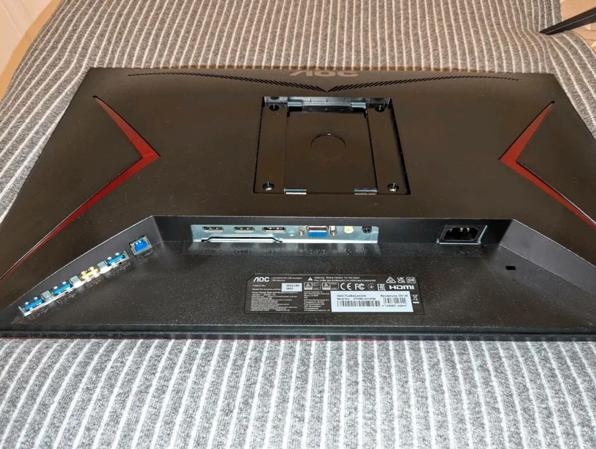 AOC 24G2U/BK 144Hz 23.8in 1080p IPS Gaming Monitor - Image 3