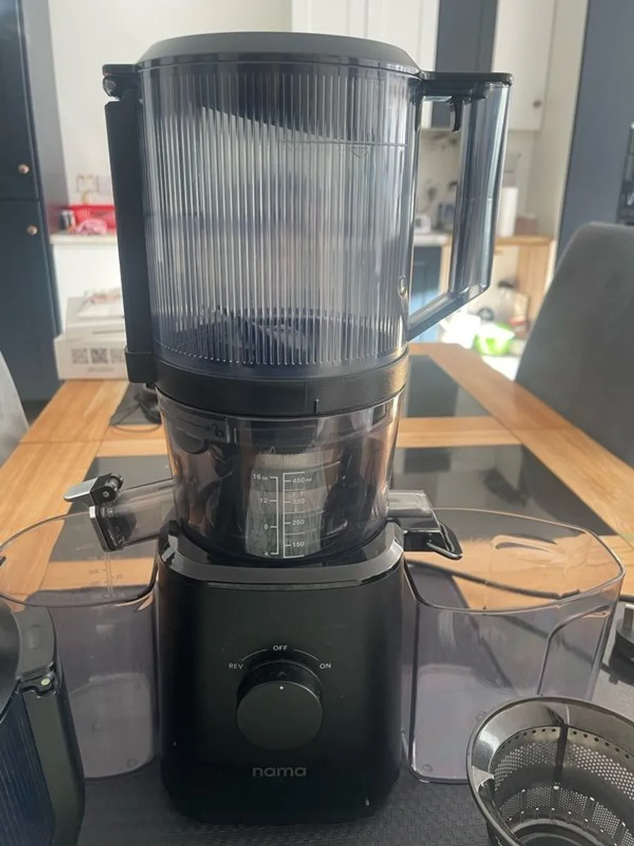 Nama J2 Cold Press Juicer Self Feeding for Hands-Free Operation - Image 2