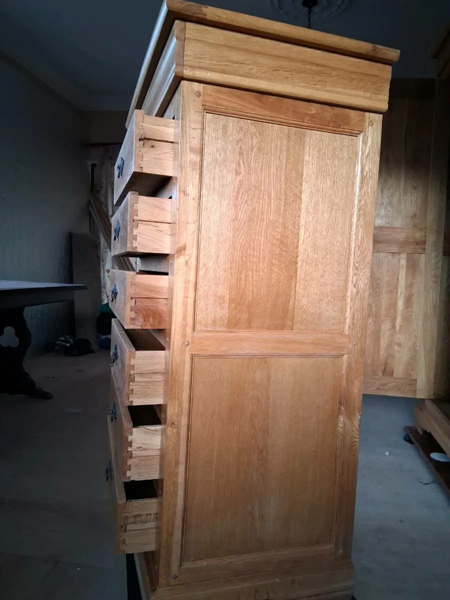 Oak chest of drawers - Image 2