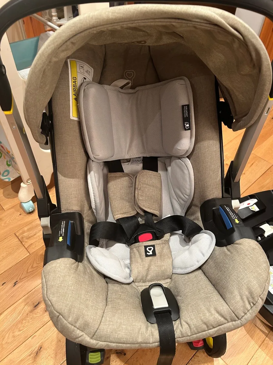 Donna Car Seat Buggy With Raincover - Image 2