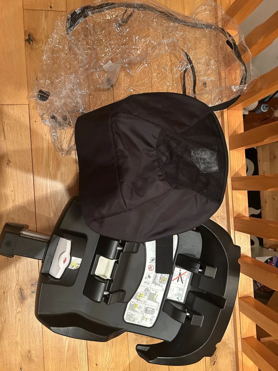 Donna Car Seat Buggy With Raincover - Image 4