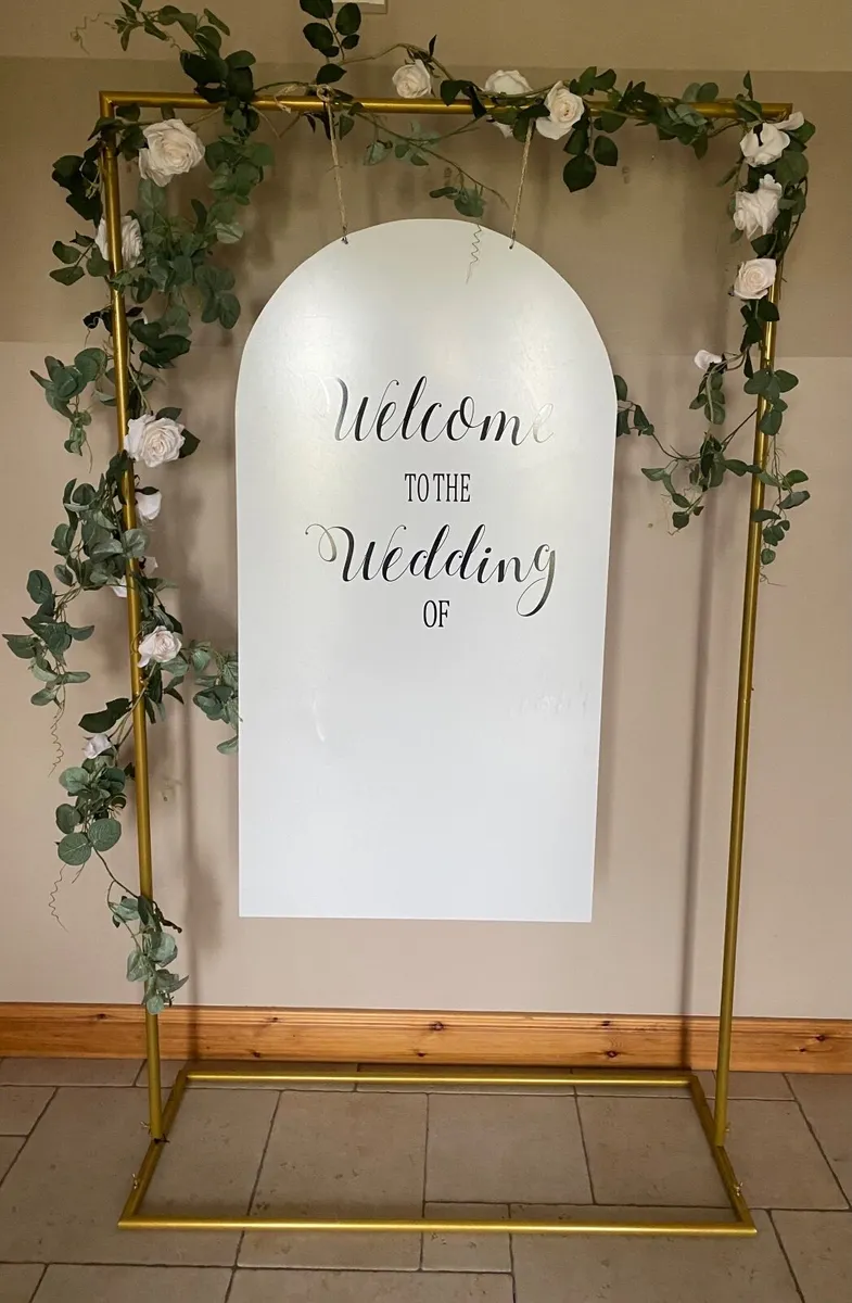 Wedding arch & Sign - Image 2