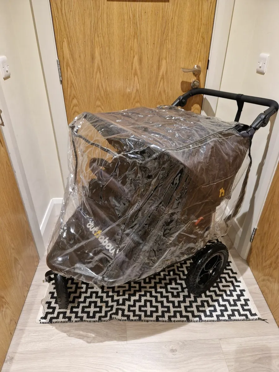 Out N About double V4 - Image 3