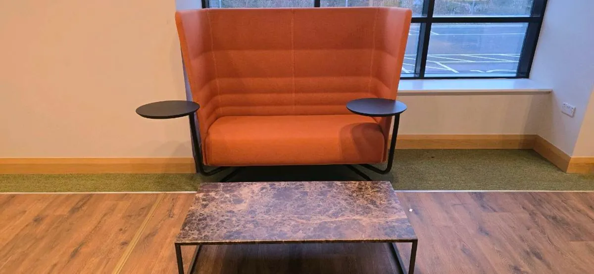 Sitland cell chair with pedrali code coffee table - Image 3